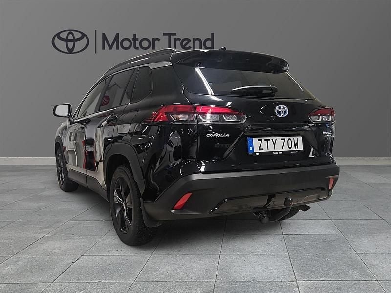 Begagnad Toyota Corolla Cross Executive 200 HK (147 kW) 2024 Svart SUV