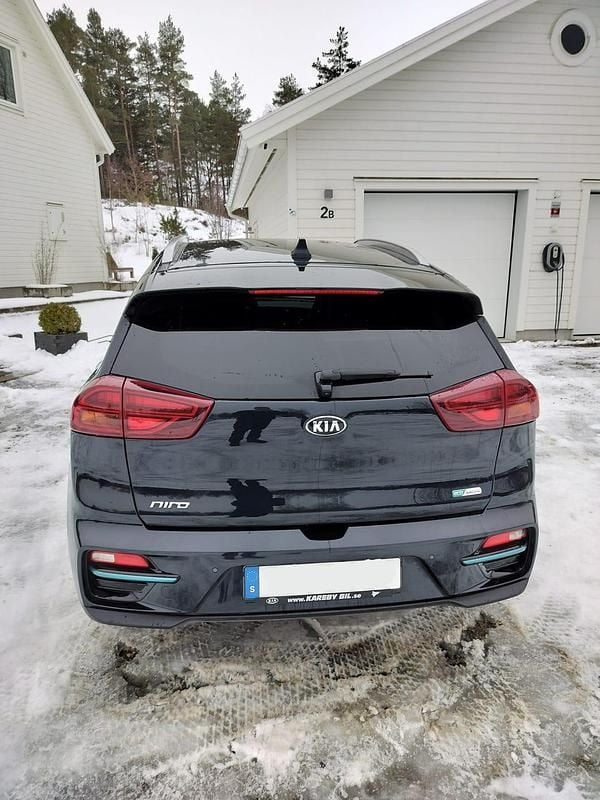 Begagnad Kia e-Niro 150 kW (204 HK) 2020 SUV