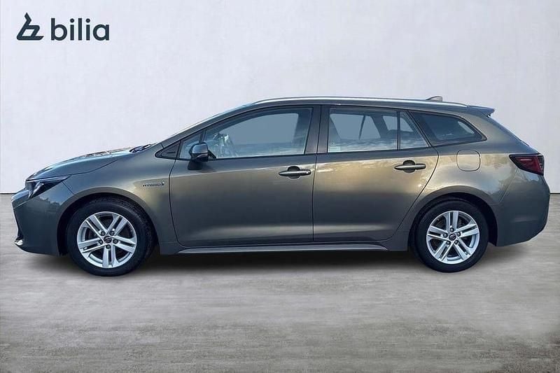 Begagnad Toyota Corolla 124 HK (91 kW) 2019 Grön Kombi