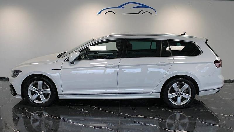 Begagnad VW Passat Pro 200 HK (147 kW) 2022 Vit Kombi