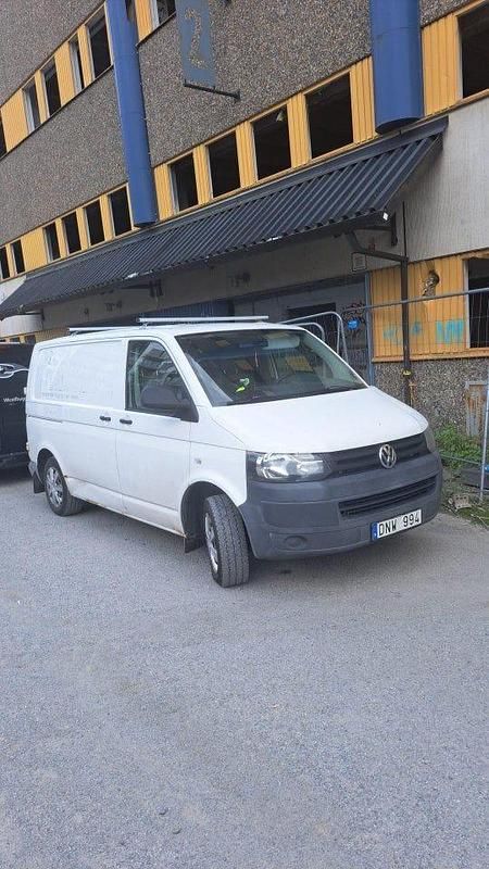 Vit Begagnad 2013 VW T5 Van | 64 000 kr (Bra pris) - Bild 1/1