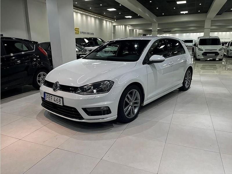 Begagnad VW Golf VII R-line 150 HK (110 kW) 2016 Vit Halvkombi