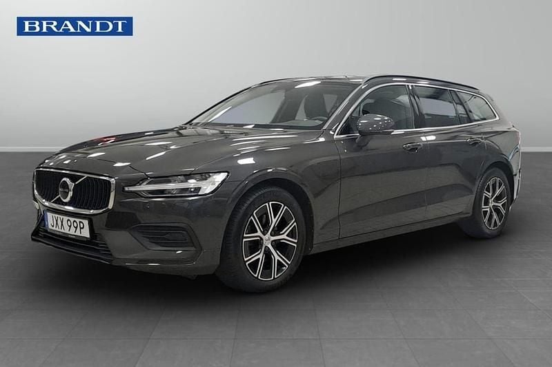 Grå Begagnad 2023 Volvo V60 Core Kombi | 324 900 kr (Bra pris) - Bild 1/4