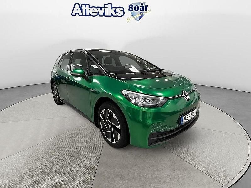 Blå Begagnad 2022 VW ID.3 Pro Performance Halvkombi | 269 500 kr (Marknadspris) - Bild 1/4