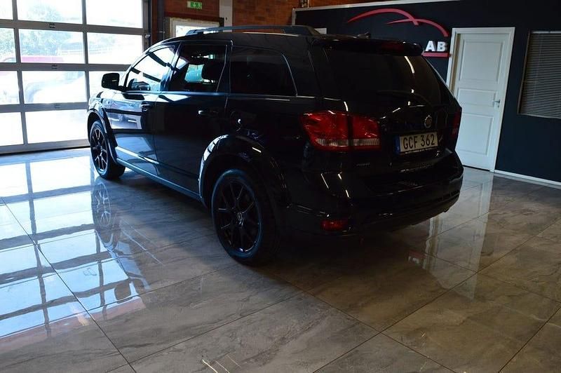 Begagnad Fiat Freemont Sport 170 HK (125 kW) 2015 Svart SUV