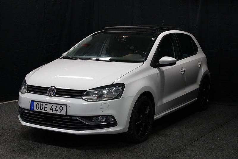 Begagnad VW Polo 90 HK (66 kW) 2016 Vit Halvkombi
