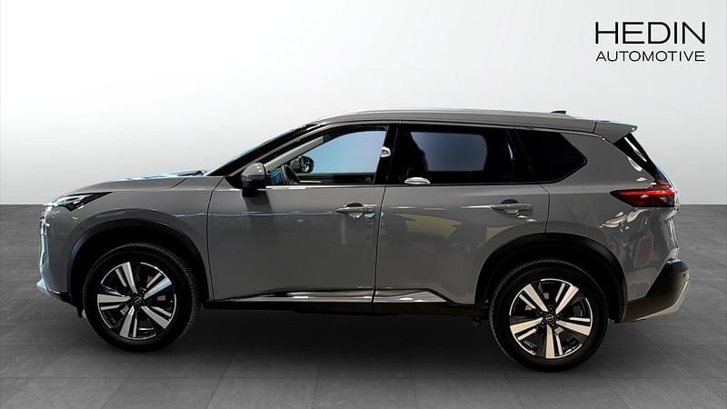 Begagnad Nissan X-Trail Tekna 163 HK (119 kW) 2024 Grå SUV