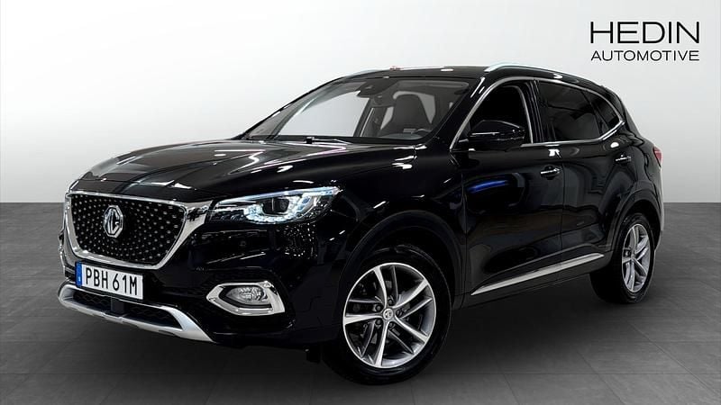 Svart (black) Begagnad 2022 MG EHS Luxury SUV | 239 900 kr (Marknadspris) - Bild 1/4