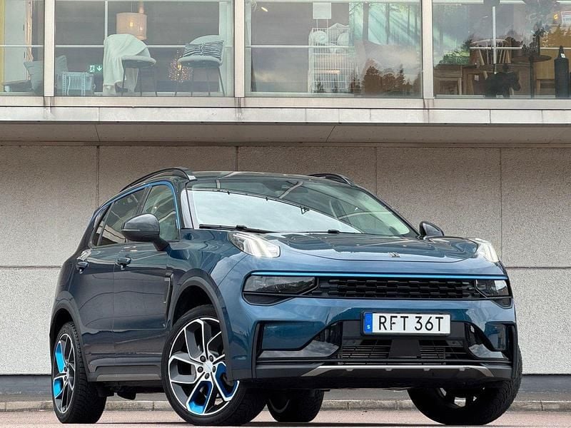 Blå Begagnad 2021 Lynk & Co 01 SUV | 214 900 kr (Lite dyr) - Bild 1/4