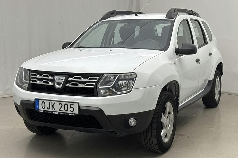 Vit Begagnad 2017 Dacia Duster SUV | 89 900 kr (Marknadspris) - Bild 1/4
