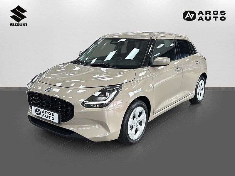 Begagnad Suzuki Swift 83 HK (61 kW) 2024 Vit Halvkombi