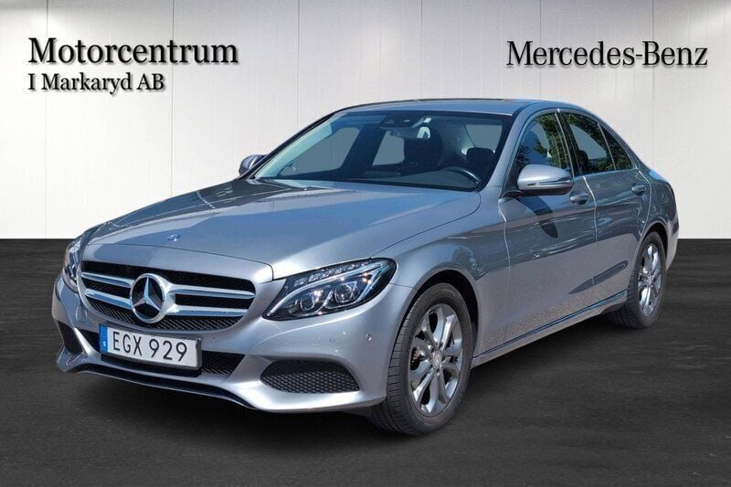 Silver (gråmetallic) Begagnad 2015 Mercedes C220 Avantgarde Sedan | 209 000 kr (Bra pris) - Bild 1/4
