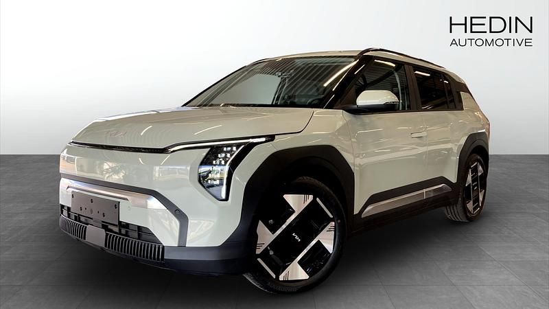 Grå (grey) Ny 2025 Kia EV3 Plus SUV | 490 430 kr (Bra pris) - Bild 1/4