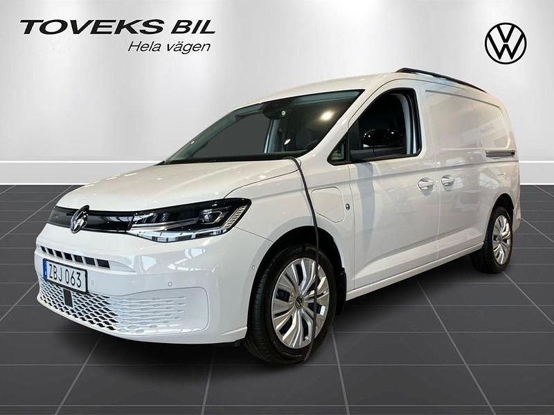 Vit (candyvit) Ny 2025 VW Caddy Maxi Minibuss | 573 875 kr (Lite dyr) - Bild 1/4