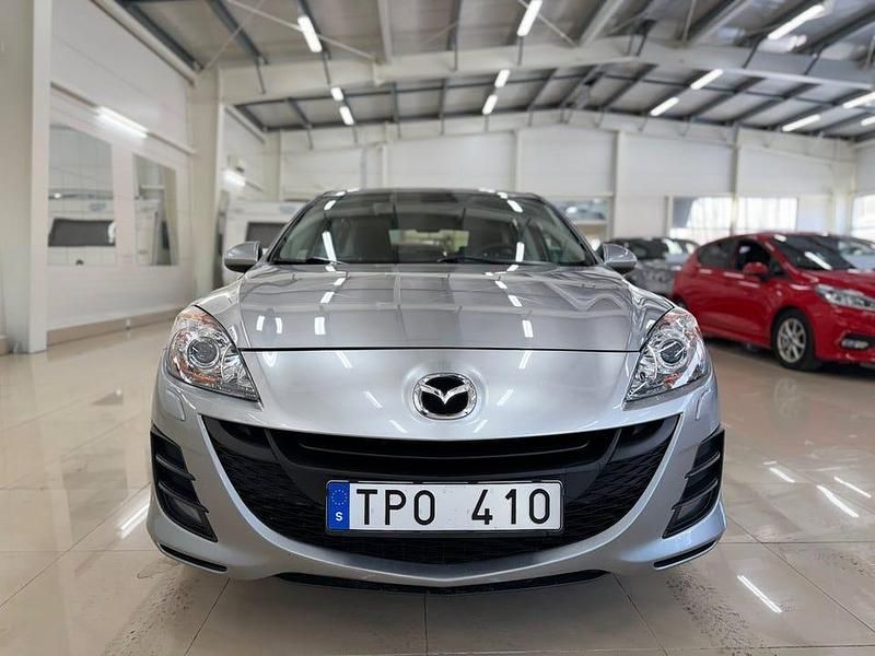 Begagnad Mazda 3 Inclusive 105 HK (77 kW) 2011 Grå