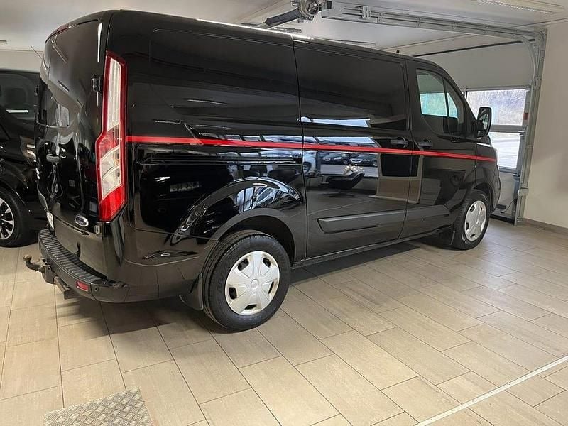 Begagnad Ford Transit Custom 131 HK (96 kW) 2023 Svart Van