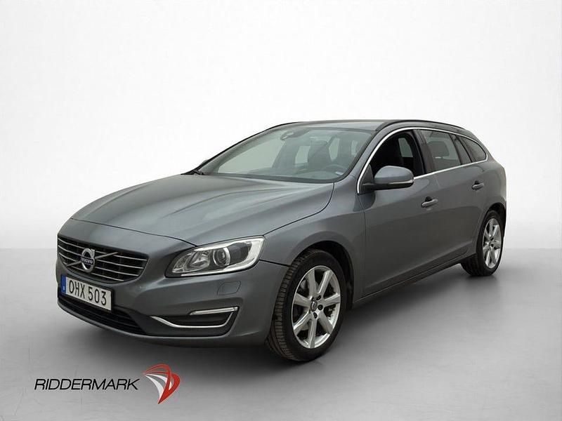 Begagnad Volvo V60 Momentum 190 HK (139 kW) 2016 Grå Kombi
