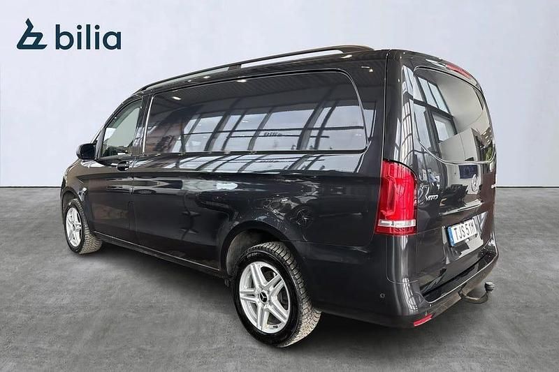Begagnad Mercedes Vito 165 HK (121 kW) 2023 Grå Van