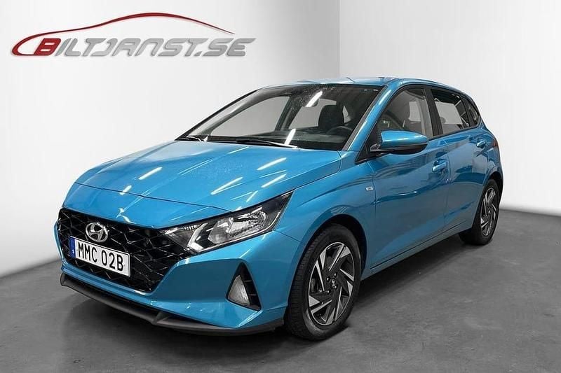 Blå Begagnad 2022 Hyundai i20 Essential Halvkombi | 199 900 kr (Marknadspris) - Bild 1/4