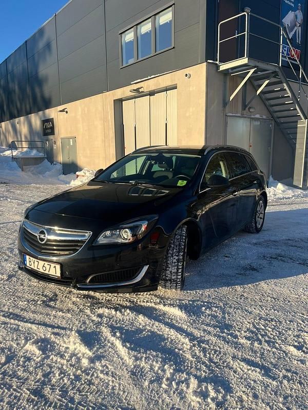 Begagnad 2015 Opel Insignia Kombi | 69 000 kr (Marknadspris) - Bild 1/4