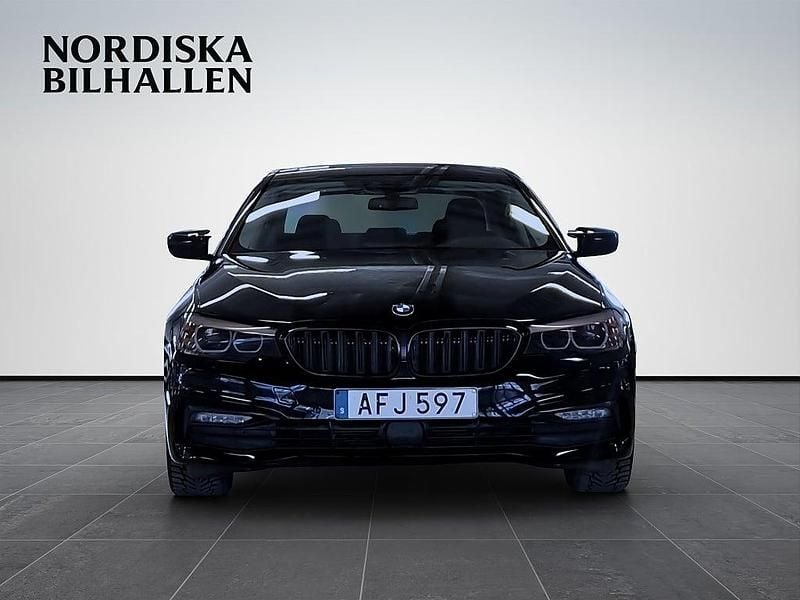Begagnad BMW 520 Sport Line 190 HK (139 kW) 2018 Svart Sedan