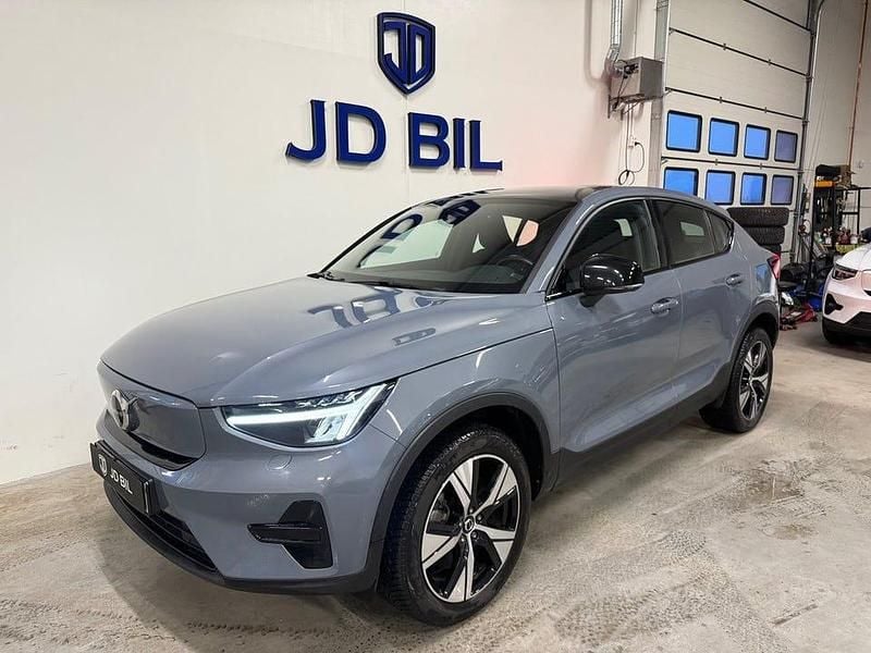 Begagnad Volvo C40 Core 169 kW (231 HK) 2022 Grå SUV