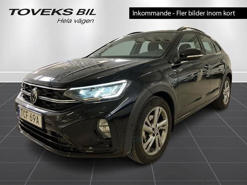 Svart (deep black pearl) Begagnad 2022 VW Taigo R-line SUV | 229 900 kr (Marknadspris) - Bild 1/4