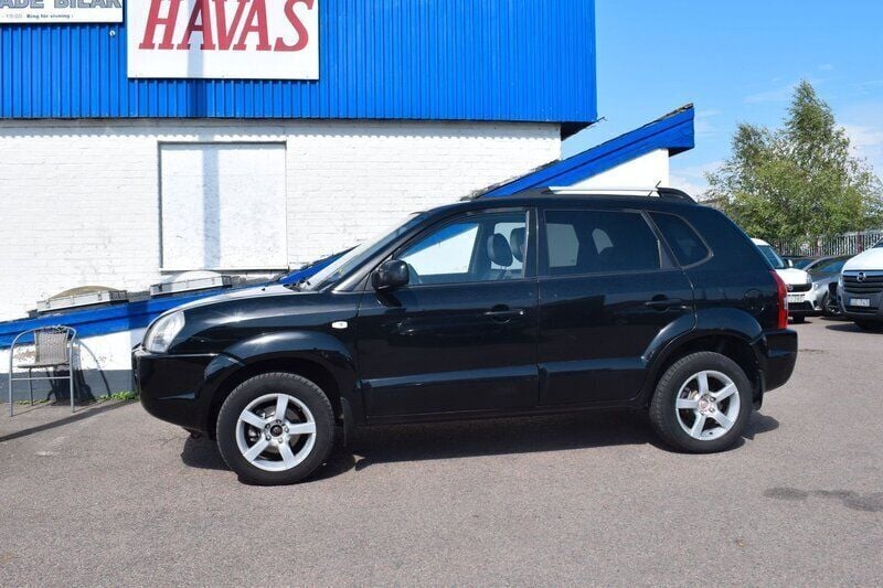 Svart Begagnad 2007 Hyundai Tucson SUV | 27 500 kr (Marknadspris) - Bild 1/4