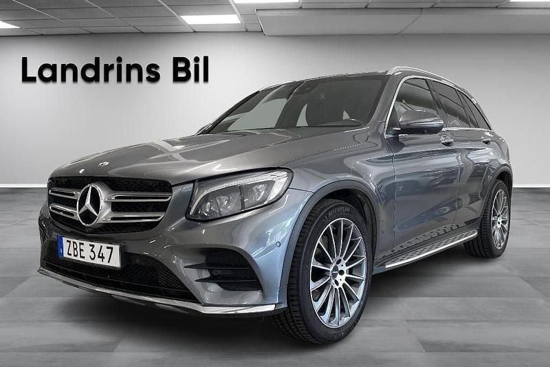 Grå Begagnad 2017 Mercedes GLC220 AMG line SUV | 289 900 kr (Marknadspris) - Bild 1/4