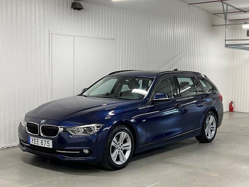 Blå Begagnad 2016 BMW 318 Sport Line Kombi | 146 900 kr (Marknadspris) - Bild 1/4