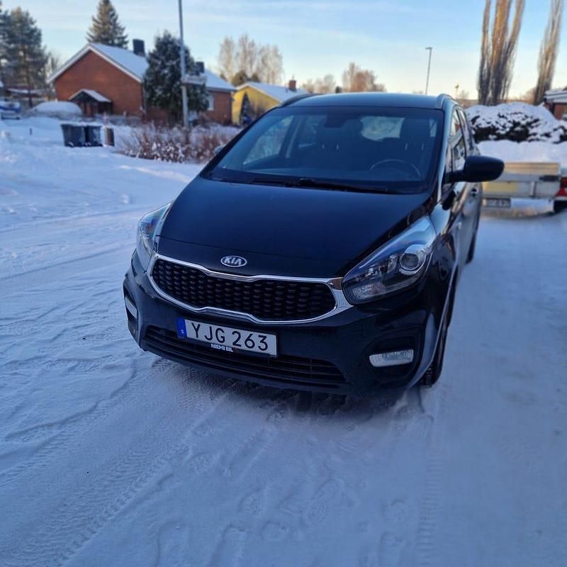 Begagnad Kia Carens 115 HK (84 kW) 2017 Minibuss