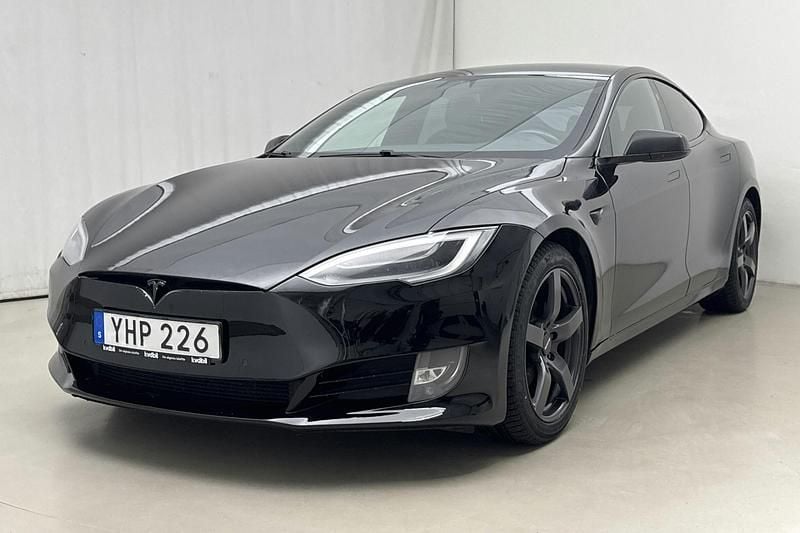 Svart Begagnad 2017 Tesla Model S Halvkombi | 193 000 kr (Bra pris) - Bild 1/4