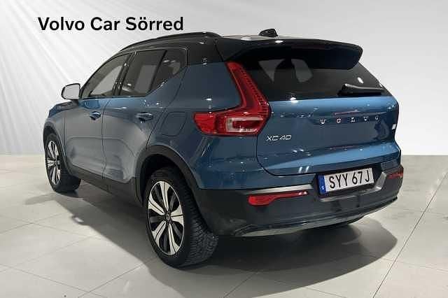 Begagnad Volvo XC40 Single Motor 185 kW (252 HK) 2023 Blå SUV