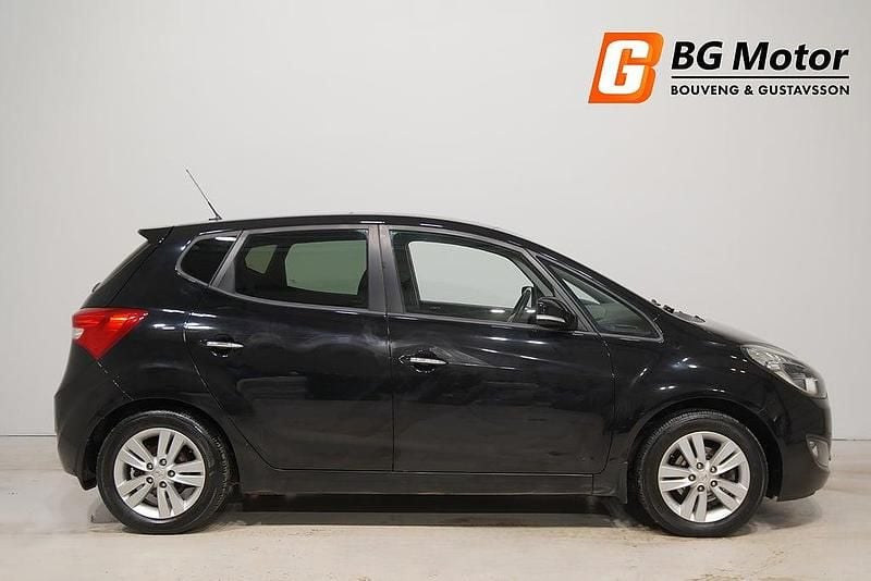 Begagnad Hyundai ix20 125 HK (91 kW) 2012 Svart (phantom black pearl) Halvkombi
