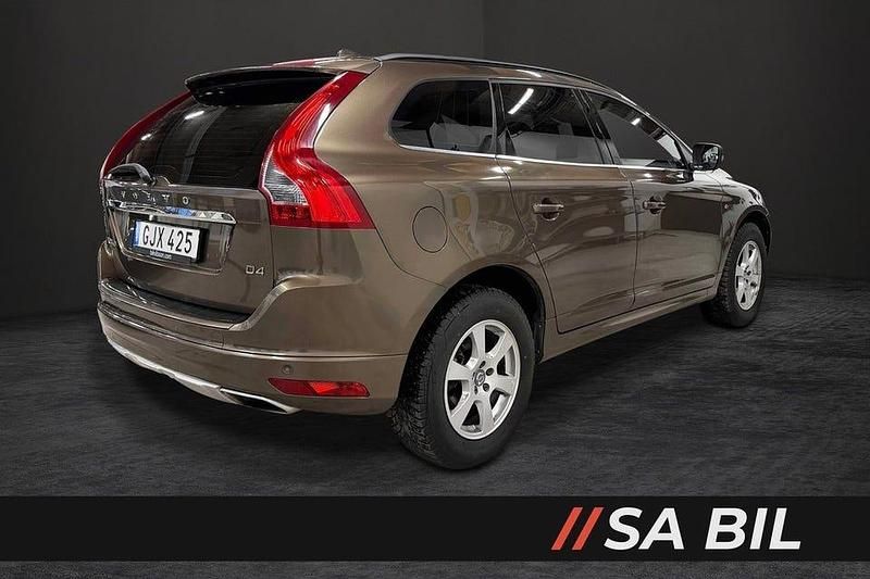 Begagnad Volvo XC60 Momentum 181 HK (133 kW) 2014 Brun SUV