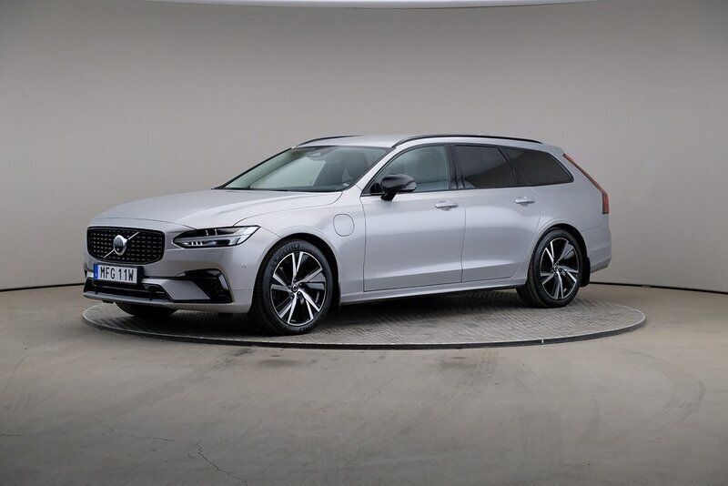 Silver Begagnad 2022 Volvo V90 Plus Kombi | 439 000 kr (Marknadspris) - Bild 1/4