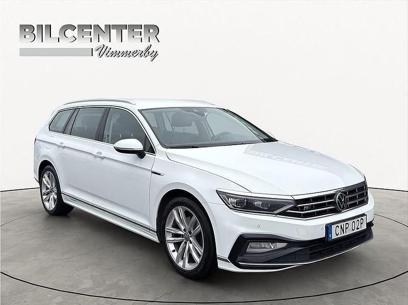 Vit Begagnad 2021 VW Passat GT Kombi | 195 000 kr (Marknadspris) - Bild 1/4