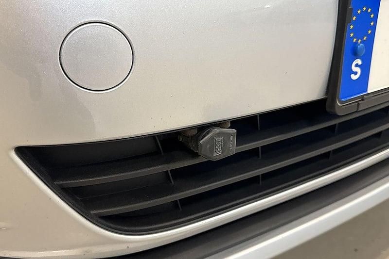 Begagnad VW Golf VII 110 HK (80 kW) 2015 Silver Kombi