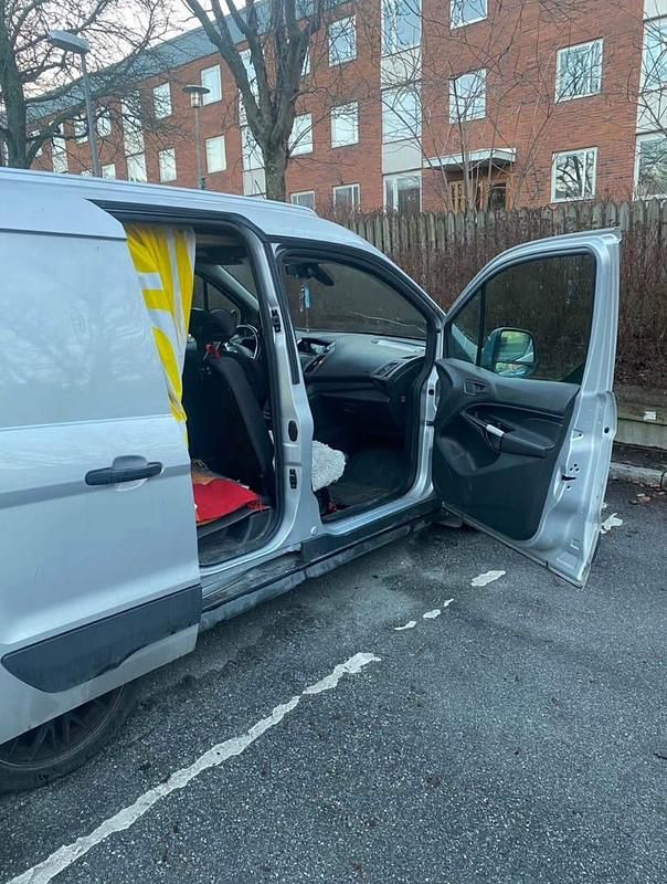 Begagnad Ford Transit Connect 100 HK (73 kW) 2018 Minibuss