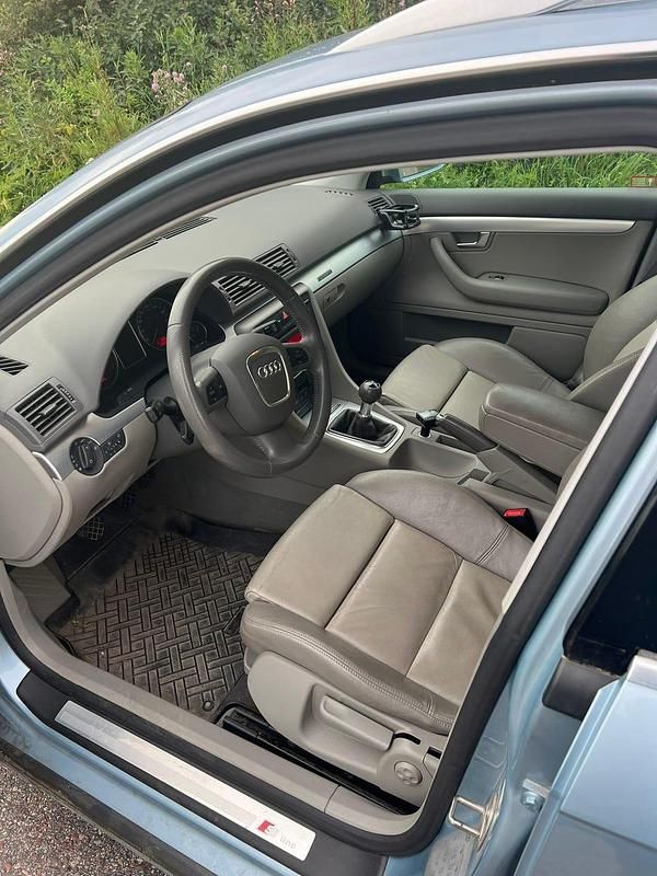 Begagnad Audi A4 S-Line 170 HK (125 kW) 2008 Ljusblå Kombi