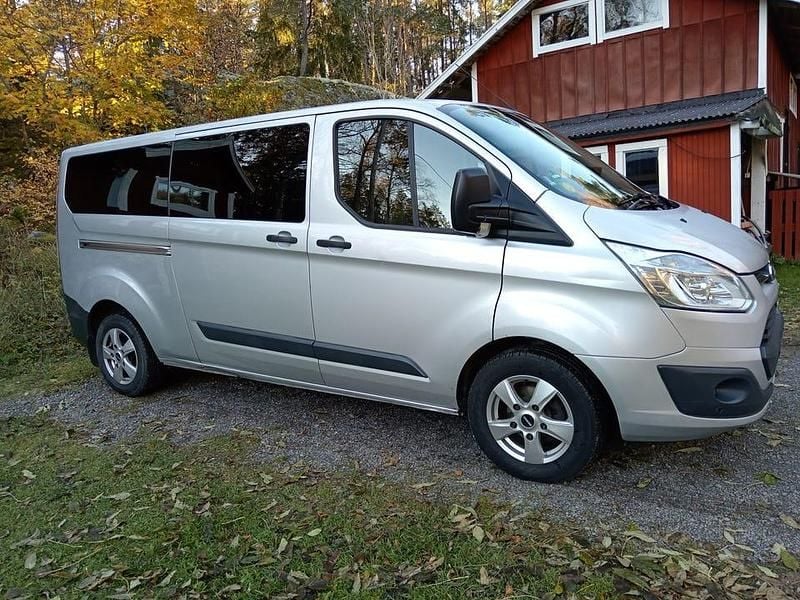 Begagnad 2015 Ford Transit Custom Kombi | 105 000 kr (Marknadspris) - Bild 1/4
