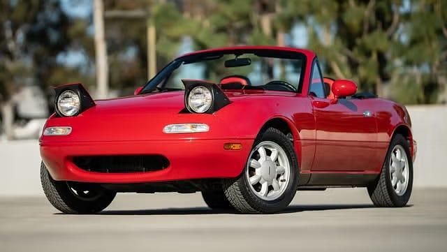 Begagnad 2000 Mazda MX5 Cab | 40 000 kr (Dyr) - Bild 1/1