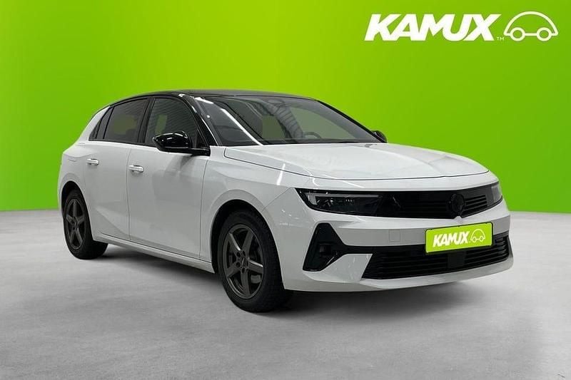 Vit Begagnad 2023 Opel Astra Halvkombi | 199 800 kr (Marknadspris) - Bild 1/4