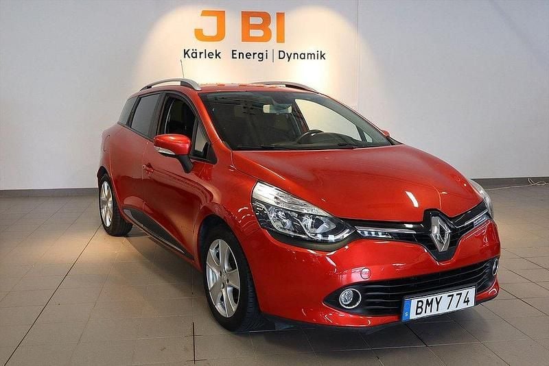 Röd Begagnad 2016 Renault Clio GrandTour Dynamique Kombi | 89 900 kr (Marknadspris) - Bild 1/4