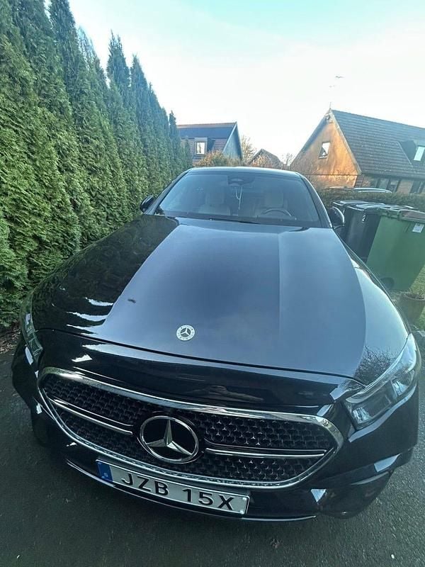 Begagnad Mercedes E220 197 HK (144 kW) 2024