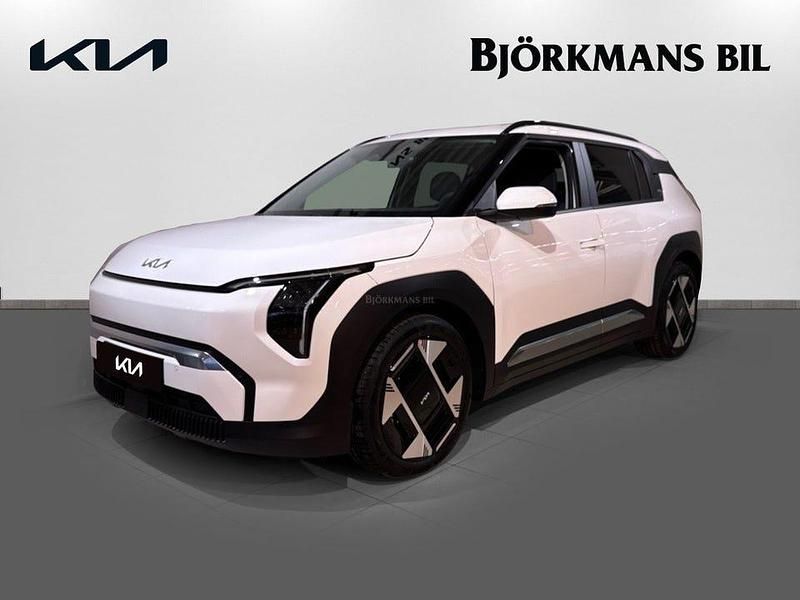 /ud/ clear white Ny 2025 Kia EV3 Plus SUV | 490 430 kr (Marknadspris) - Bild 1/4