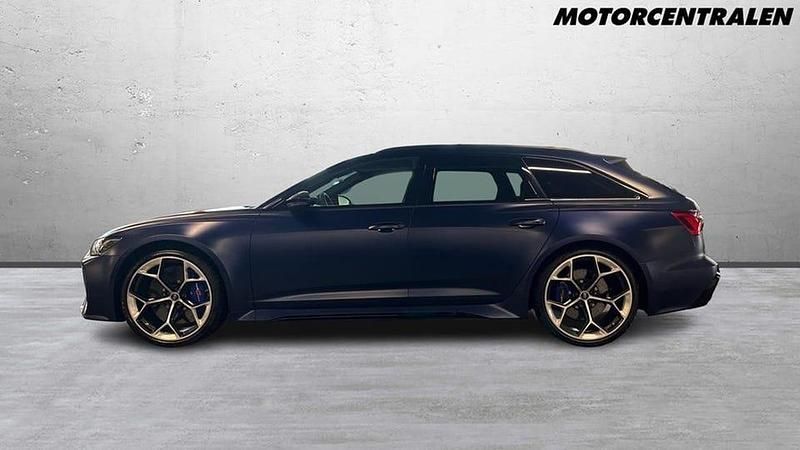 Begagnad Audi RS6 Performance 639 HK (469 kW) 2023 Okänd Kombi