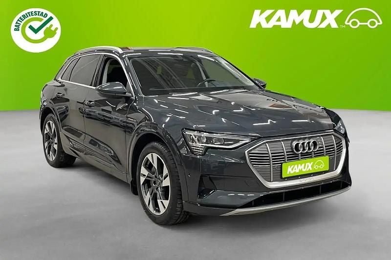 Silver/grå Begagnad 2022 Audi e-tron Proline SUV | 379 900 kr (Bra pris) - Bild 1/4