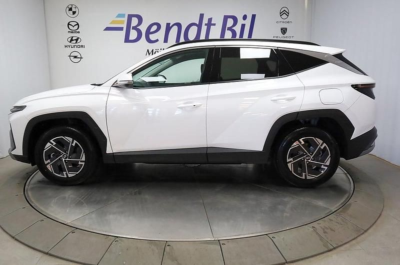 Ny Hyundai Tucson Essential 288 HK (211 kW) 2026 Atlas white SUV
