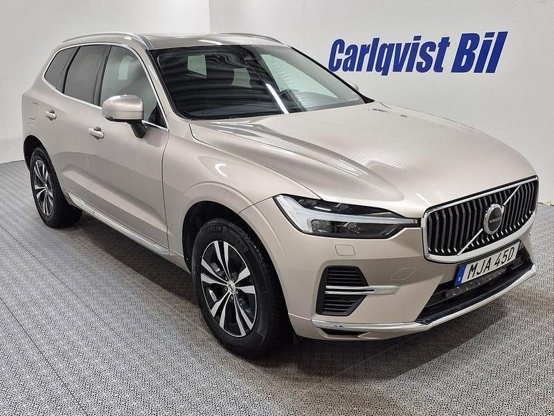 Begagnad Volvo XC60 Core 253 HK (186 kW) 2024 Bright dusk metallic SUV